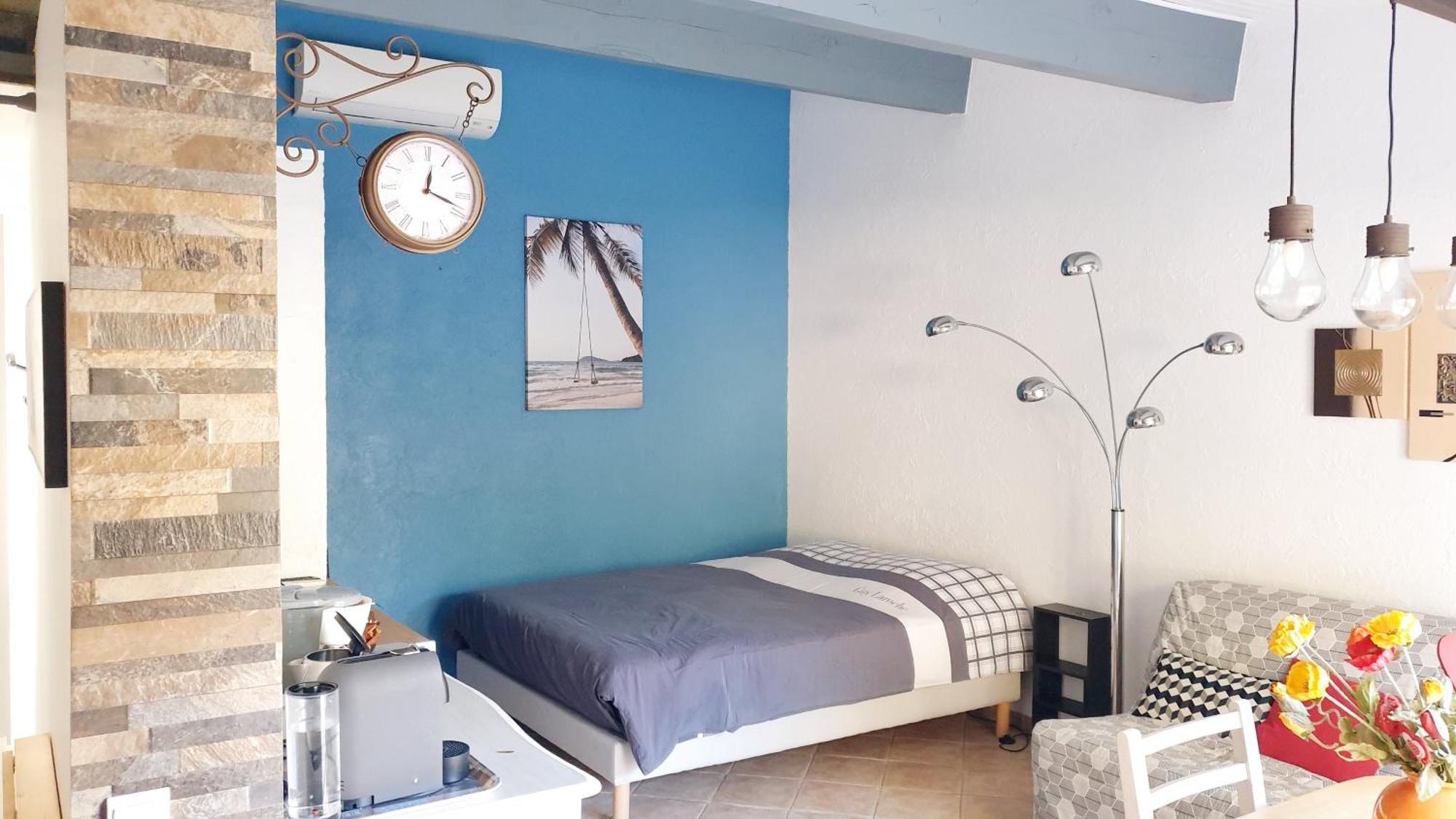 Studio 33 M2 Au Calme Proche Hyeres 라 크라우 외부 사진